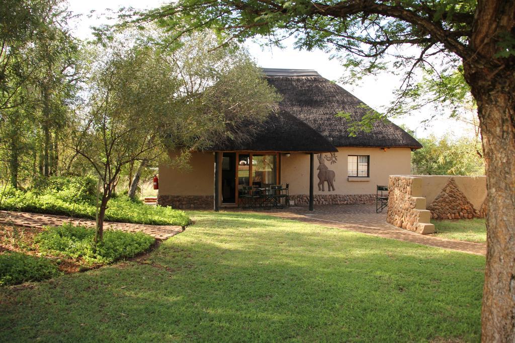 Ukutula Lion Lodge Beestekraal  Ruang foto