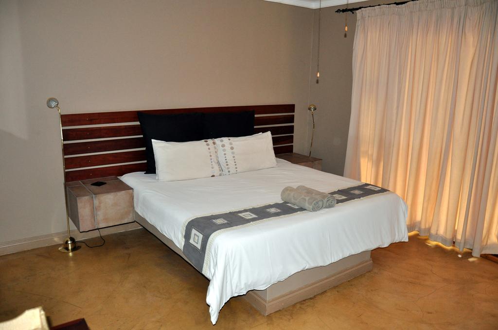 Ukutula Lion Lodge Beestekraal  Ruang foto