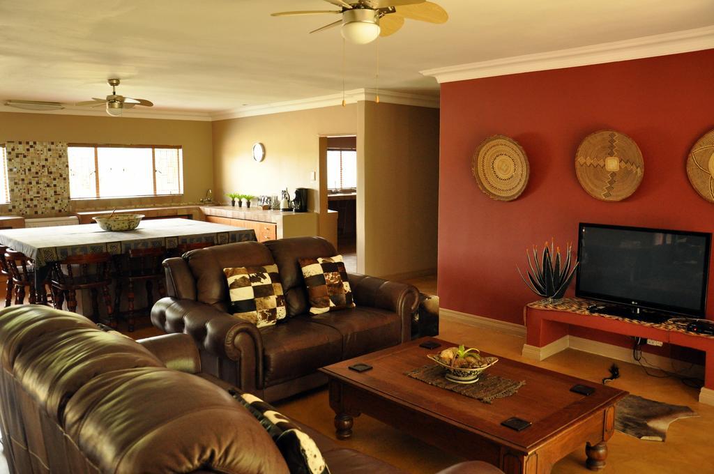 Ukutula Lion Lodge Beestekraal  Ruang foto